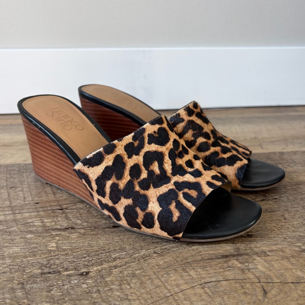 Franco Sarto Mckenna Calf Hair Leopard Print Wedge Open Toe Heeled Sandal Chic